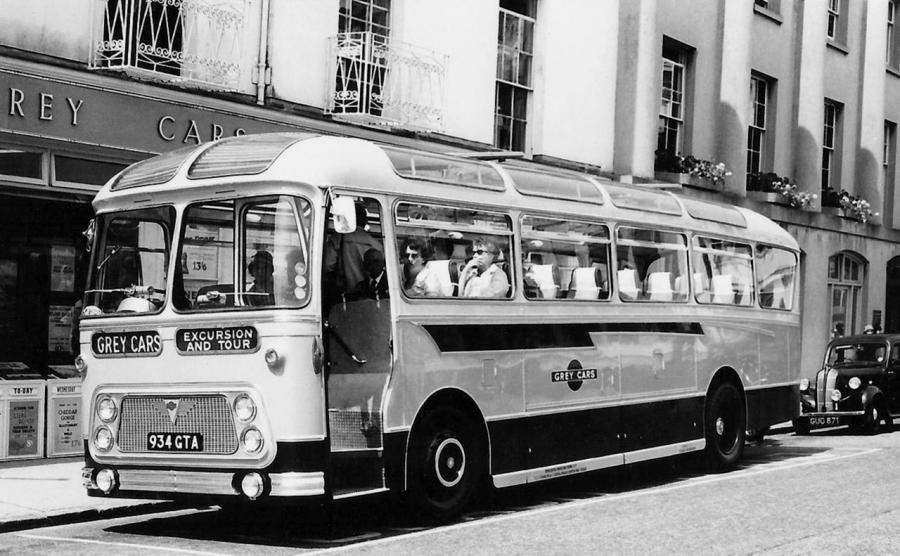 AEC Reliance 2MU3RV Willowbrook (C41F) (UK) '1961